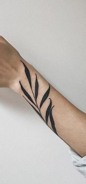 Blackwork Leaves Tattoo, Black Leaf Tattoo, Black Leaves Tattoo, Leaf Tattoo Arm, Leaf Arm Tattoo, Tattoos Leaves, Coverup Ideas, Nova Tattoo, Plant Tattoos