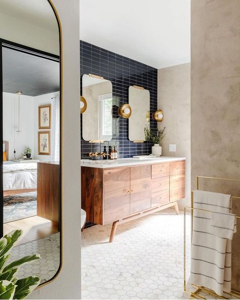 Bathrooms of Instagram on Instagram: “What’s your favorite feature in this en suite?! We can’t get enough of that backsplash tile! Design @the.hoss.homestead Architectural…” Midcentury Modern Bathroom, Mid Century Modern Bathroom, Mid Century Bathroom, Mcm House, Classic Tile, Wood Paint, Bathroom Refresh, Bathroom Inspo, Bathroom Renos