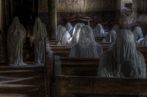 What Is Ghosting, Paranormal Videos, Creepy Ghost, Abandoned Church, Old Wallpaper, Sculptures & Statues, Great Pictures, More Pictures, Hd Wallpaper