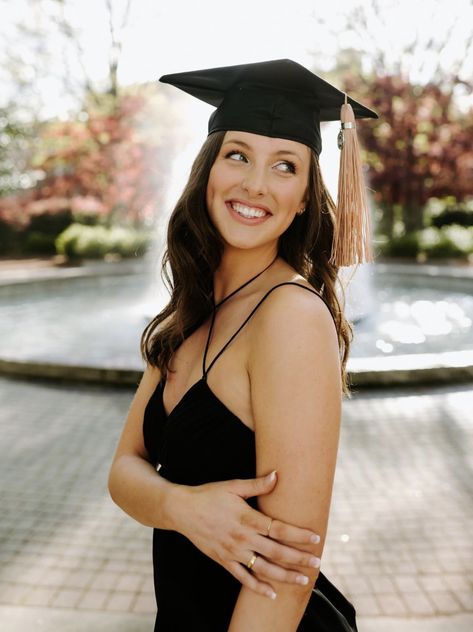 Graduation Picture Make Up Look, Nursing Graduation Headshots, Graduation Pictures No Cap And Gown, Grad Hair With Cap, Senior Graduation Portraits, Graduation Picture Poses Photoshoot, Single Graduation Poses, Senior Picture Ideas University, Sitting Graduation Pictures