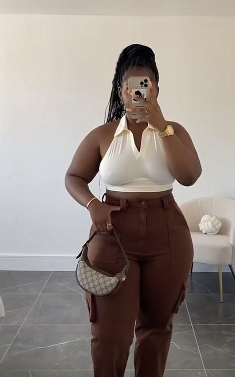 Turtle Neck And Shorts Outfit, Plus Size Baddie Dresses, Plus Size Shien Outfit, Spring Birthday Outfit Plus Size, Thick Fashion, Curvy Girl Outfits Black Women, Outfits Plus Size Black Women, Brown Outfit Plus Size, Baddie Brunch Outfit Plus Size