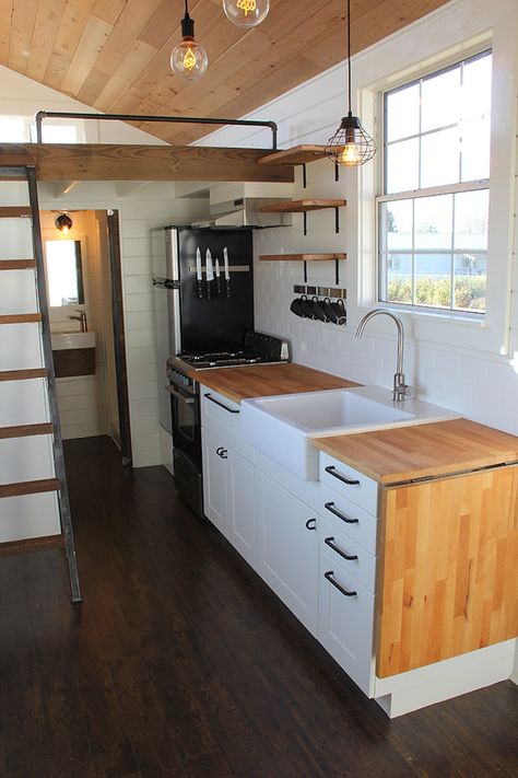 Rustic Industrial | 160 Sq Ft | Tiny House Swoon Industrial Tiny House, Small House Kitchen Ideas, Small House Kitchen, Tiny House Kitchen Storage, Tiny House Hacks, Tiny Kitchen Design, Tiny House Swoon, Kitchen Ikea, Kitchen Design Pictures