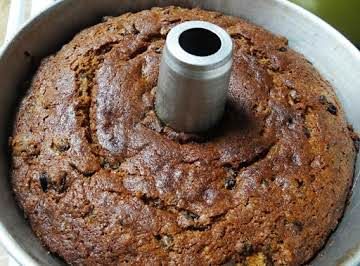 View photo Boiled Raisin Cake Recipe, Boiled Raisin Cake, Raisin Cake Recipe, Easy Delicious Cakes, Raisin Cake, Cake Tasting, Food Words, Bundt Cake, Cakes And More