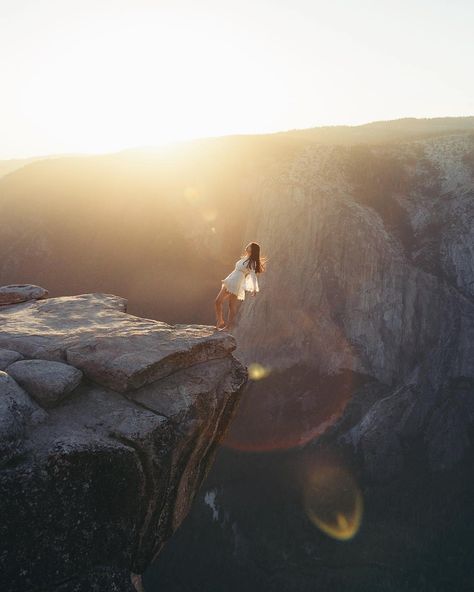 Trust fall. | 📷 by @christopher.james #photographiczar Girl Falling Off Cliff, Falling Off A Cliff, Fancy Artwork, Mafia Queen, Painting Photography, Dark Photography, Photographic Art, Light Painting, On The Edge