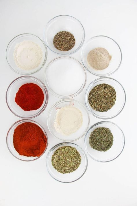 Creole seasoning is so simple to make at home. A Cajun spice blend that uses basic pantry essentials. Use this Creole seasoning on any food. An easy recipe is similar to Tony Chachere's creole seasoning recipe. #creole #cajun #spices #spiceblend #seasoning #flavor #easy #best #homemade #simple #pantry Creole Seasoning Recipe, Cajun Spice Blend, Cajun Spices, Cajun Spice, Simple Pantry, Seasoning Recipe, Pantry Essentials, Creole Seasoning, Homemade Seasonings