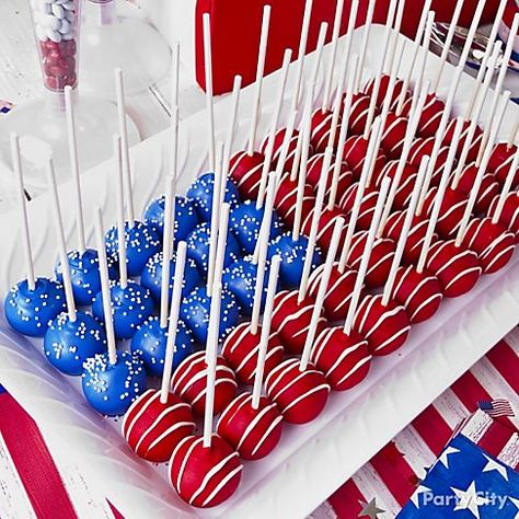 Red White and Blue Desserts - The Cottage Market Patriotic Cake Pops, Patriotic Cake, 4th Of July Desserts, Dessert Aux Fruits, Fourth Of July Food, Festa Party, Cake Balls, 4th Of July Party, July Party