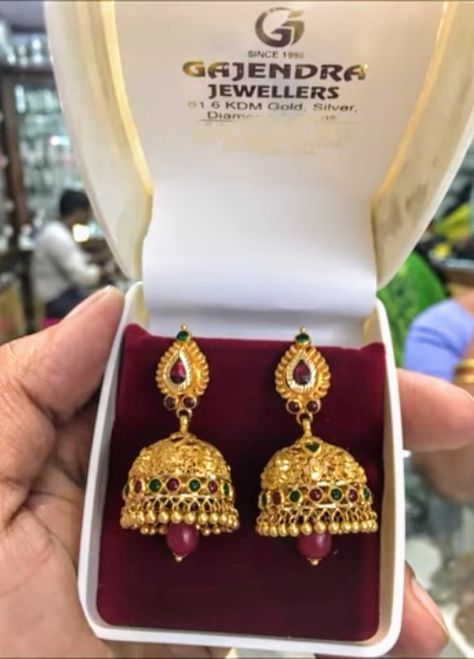 6grams Gold Earrings Buttalu, Butta Kammalu Gold Designs, Gold Buttalu, Simple Gold Earrings, Gold Jewelry Outfits, Black Beads Mangalsutra Design, Gold Earrings Wedding, Surat Gujarat, Gold Jewelry Simple Necklace