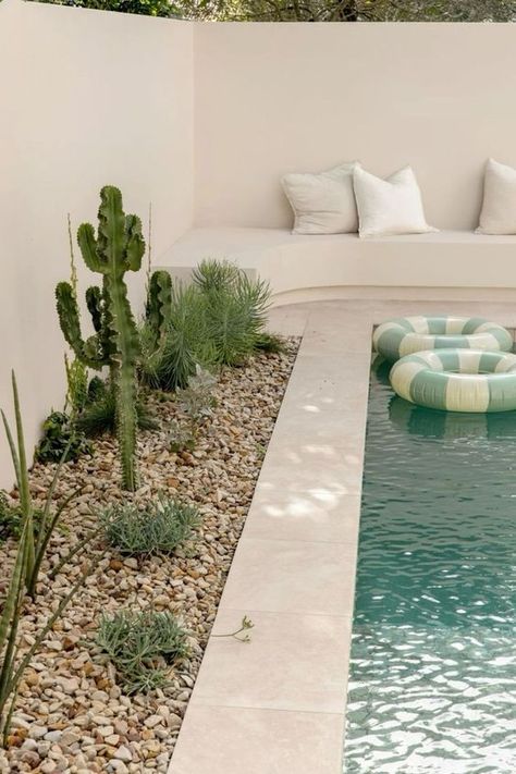 Desert Backyard With Pool, Palm Springs Pool, Arizona Backyard, Outdoor Pool Area, Palm Springs Style, Pool Landscape Design, Small Pool Design, Backyard Pool Landscaping, Backyard Pool Designs