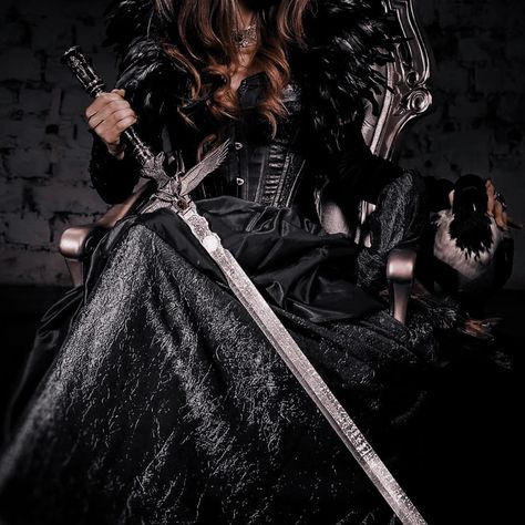 Fantasy Shoot, Cassandra Dimitrescu, Dark Royalty Aesthetic, Royal Au, Two Swords, Era Victoria, Royal Core, Fairytale Aesthetic, Medieval Aesthetic