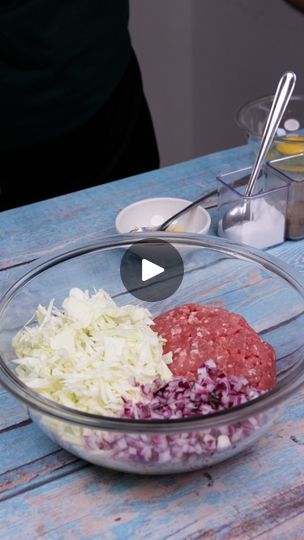 Beef And Cabbage Meatballs, Hamburger Meat Recipes Easy, Cabbage Recipes Healthy, Main Entree Recipes, Ground Beef And Cabbage, Minced Beef Recipes, Minced Meat Recipe, Mince Recipes, Cabbage Recipes