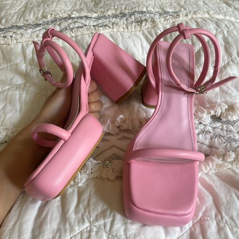 Brand New - Suuuuper Cute Barbie Pink Vibes I Was Actually Going To Wear These For My Summer Colorful Wedding But With A Different Pink Pair Hehe I Am A Size 7.5 And These Fit Perfectly Baby Pink Sandals Heels, Pink Sandals Heels, Cute Barbie, Bridesmaids Nails, Fashion Guide, Heel Mules, Pink Vibes, Colorful Wedding, Bridesmaid Style