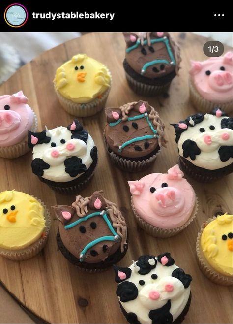 Farm Animal Cupcakes Easy, Animal Cupcakes Easy, Farm Animal Cupcakes, Animal Cupcake, Cupcake Inspiration, Cupcakes Easy, Baby Farm Animals, Cupcake Cake Designs, Animal Cupcakes