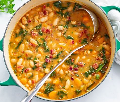 Pinto Bean Soup, Cozy Cook, White Bean Soup Recipes, Chickpea Soup, Ham And Beans, Ham And Bean Soup, Northern Beans, Bean Soup Recipes, Great Northern Beans