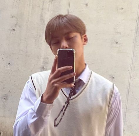 Mingyu Seventeen, Pledis 17, Dog Tag Necklace, Seventeen, On Twitter, Twitter