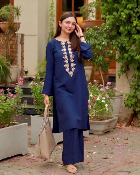 Blue Colour Dress, Simple Kurti Designs, Salwar Designs, Pakistani Fashion Casual, Fancy Kurti, Stylish Short Dresses, Dress Design Patterns, Basic Wear, Kurta Designs Women