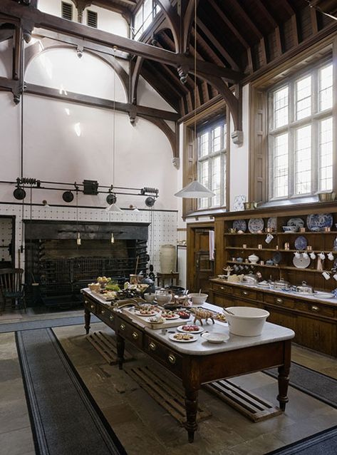 A stunning country kitchen, which draws inspiration from the late Victorian kitchen at Lanhydrock, Cornwall - Country Life Country House Kitchen, Unfitted Kitchen, Gabled Roof, Kitchen Drawing, Victorian Kitchen, English Kitchens, English Country House, National Trust, Cheap Decor