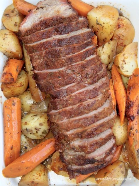 Slow Cooker Tri-Tip Roast and Veggies • Great Eight Friends Slow Cooker Tri Tip, Tritip Recipes, Tri Tip Roast, Cooking Tri Tip, Tip Roast, Tri Tip, Slow Roast, Slow Cook, Beef Stew Recipe