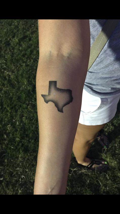 Texas Tattoos Women Flower, State Of Texas Tattoo For Men, State Of Texas Tattoo, Feminine Texas Tattoo, Texas Forever Tattoo, Texas State Tattoo, Texas Tattoo Ideas For Women, Texas Outline Tattoo, Small Texas Tattoo