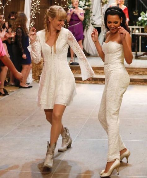 Glee Brittany, Glee Wedding, Glee Santana And Brittany, Brittany And Santana, Naya Rivera Glee, Glee Quotes, Glee Fashion, Glee Club, Rachel Berry