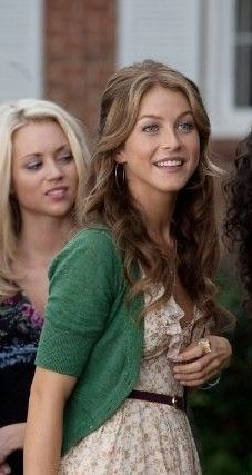 Emerald green cardigan, hoop earrings, floral dress, skinny brown leather belt. Footloose Hair, Julianne Hough Footloose, Footloose 2011, Neutral Color Dresses, Julianne Hough Hair, Ariel Hair, Quotes Famous, Julianne Hough, Super Quotes