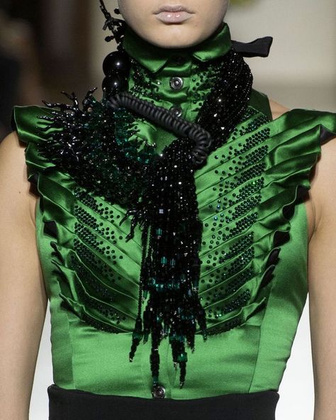 Fay Hart on Instagram: “#green #details #julienfournie #paris #2014 T#design #pattern #fashion #feminine #fantasy #evening #love” Julien Fournié, Couture Details, Fall 2014, Green Fashion, Fashion Details, Couture Fashion, Shades Of Green, Passion For Fashion, Runway Fashion