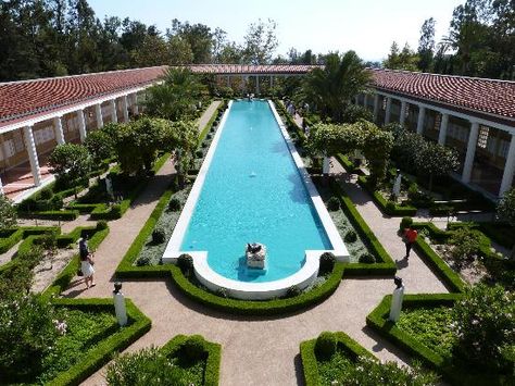 Getty Villa Roman Garden, Importance Of Water, Roman Villa, Luxury Swimming Pools, Getty Villa, Pompeii And Herculaneum, Travel California, Pool Outdoor, Architecture Landmark