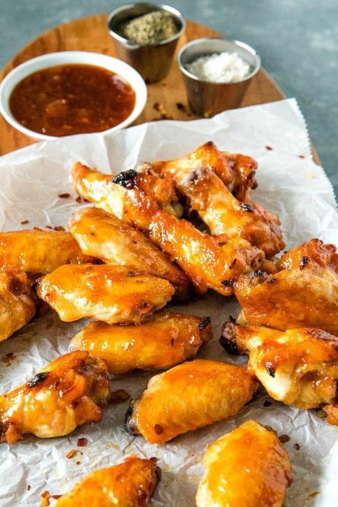 Easy Spicy Apricot Chicken Wings – Must Love Home Apricot Sauce Recipe, Honey Mustard Chicken Wings, Apricot Preserves, Chicken Sauce Recipes, Honey Lime Chicken, Chicken Wing Sauces, Apricot Recipes, Baked Wings, Apricot Chicken