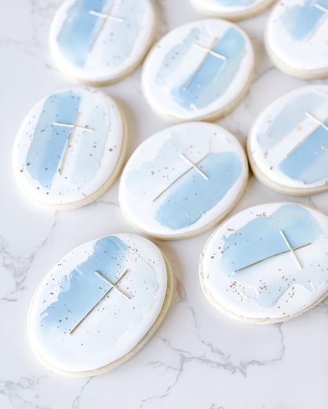 Christening Cookies, Cross Cookies, Baptism Cookies, First Communion Cakes, First Communion Decorations, Easter Sugar Cookies, Communion Decorations, First Communion Party, Spring Cookies