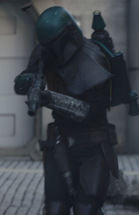 Star Wars: The Mandalorian (Season 3 Mandalorian Covert, Mandalorian Aesthetic, Futuristic Setting, Mandalorian Oc, Mandalorian Art, The Mandalorian Season 3, Mandalorian Season 3, Jedi Cosplay, Star Wars Bounty Hunter