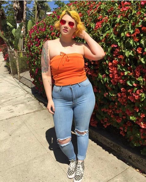 Isabel Hendrix, Day In Los Angeles, Tunnel Vision, Original Fashion, Curvy Girl Fashion, Curvy Outfits, Hendrix, Sunny Day, Fitness Model