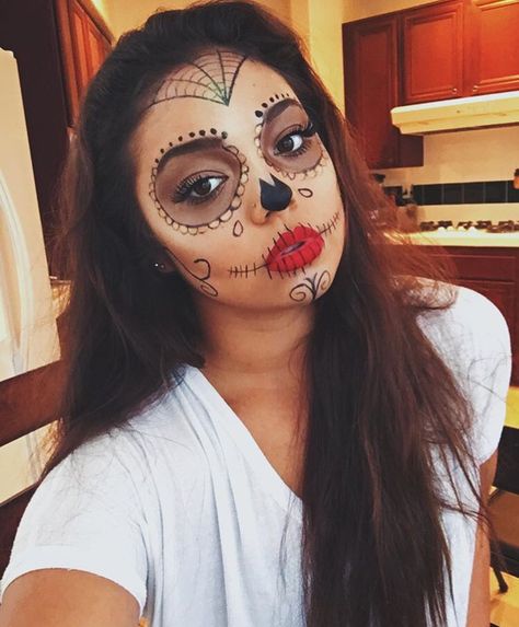 Day Of The Dead Makeup Easy Simple, Easy Day Of The Dead Makeup Simple, Simple Dia De Los Muertos Makeup Ideas Easy, Easy Katrina Makeup, Catrina Makeup Simple, Easy Catrina Makeup, Sugar Skull Makeup Easy Simple, Day Of The Dead Makeup Easy, Simple Catrina Makeup