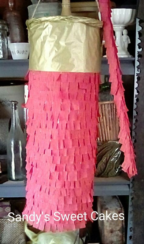 Shotgun shell pinata Sandy's Sweet Cakes Diy Hunting Birthday Decorations, Shotgun Shell Cake, Shell Pinata, Skeet Shooting Party, Deer Hunting Birthday, Hunting Birthday Party, Tailgate Bench, Clay Shooting, Hunting Birthday