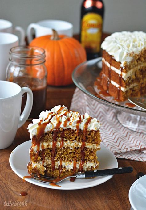 Pumpkin Spice Latte Cake with Spiced Buttercream, Whipped Cream, and KAHLUA Caramel Sacue! bethcakes.com Pumpkin Spice Latte Cake, Latte Cake, Spiced Buttercream, Homemade Whipped Cream, Dessert Lover, Thanksgiving Desserts, Delicious Pumpkin, Spice Cake, Pumpkin Cream