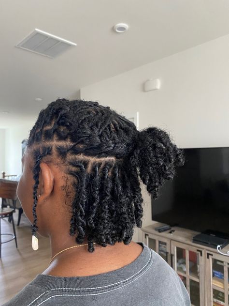 Locs Styles Short, Short Two Strand Twist, Faux Locs Twist, Long Soft Locs, Two Strand Twist Locs, Shoulder Length Locs, Medium Length Locs, Locs Women, Locs Men