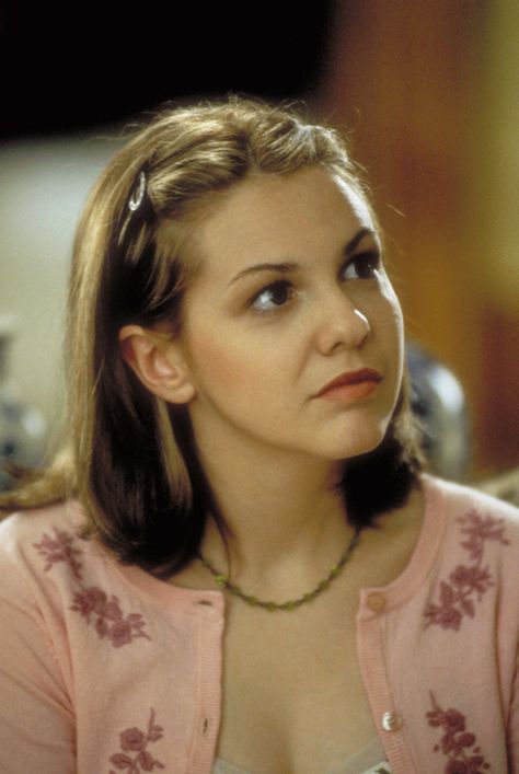 Larisa Oleynik, 10 Things I Hate About You, A Woman, Hairstyles, 10 Things, Green, Hair, Pink