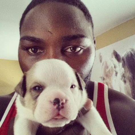 Anthony rumble johnson and cute puppy selfie Anthony Johnson Ufc, Puppy Selfie, Chris Weidman, Ufc Poster, Anthony Johnson, Motivational Pictures, Brazilian Jiu Jitsu, Cute Puppy, Mixed Martial Arts