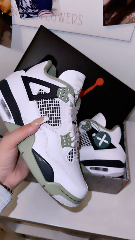 Seafoam Jordan 4 Outfit Women, Sea Foam Jordan 4, Jordan 4 Retro Seafoam, Jordan 4 Seafoam, Jordan 4 Women, Jordan 4s Retro, Jordan Retro 4, Nike Shoes Girls, Shoe Designs