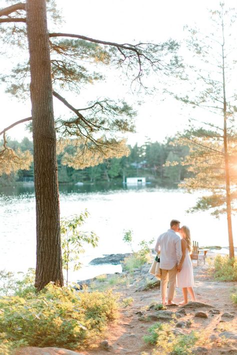 Muskoka Engagement Photos, Cottage Engagement Photos, Lakeside Photoshoot, Muskoka Wedding, Muskoka Cottage, Cottage Wedding, Engagement Pictures Poses, Engagement Photos Fall, Pictures Poses