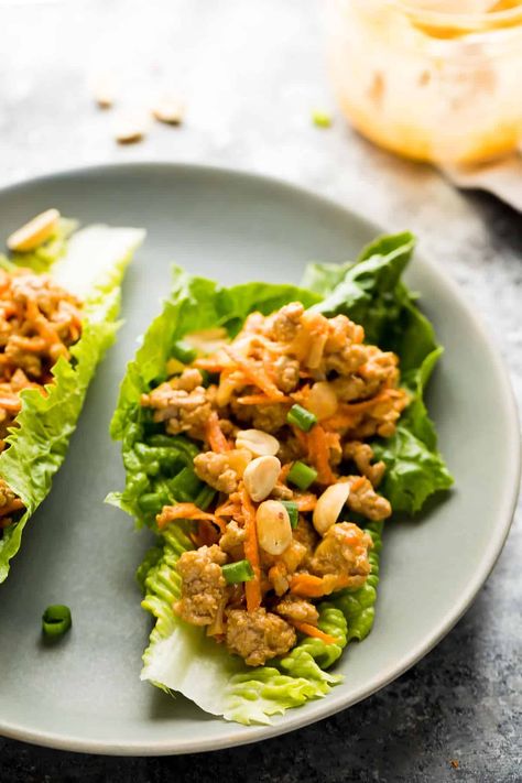 Thai Turkey Lettuce Wraps on plate Turkey Lettuce Wraps, Low Carb Tacos, Low Carb Meal Prep, Lettuce Wrap Recipes, Thai Peanut, Dinner Meal Prep, Calorie Recipes, Prepped Lunches, Meal Prep Bowls