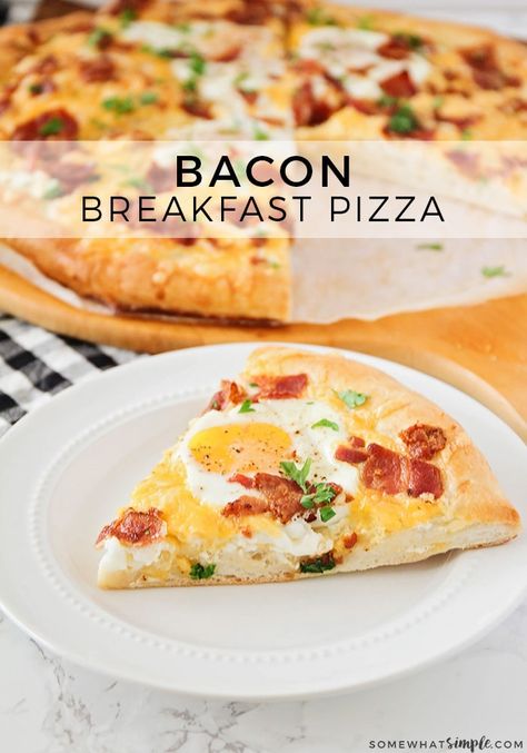 This savory bacon breakfast pizza is a fun twist on a classic breakfast! It's loaded with crisp bacon and melted cheese, and topped with eggs. So delicious! #baconbreakfastpizzarecipe #howtomakebreakfastpizza #breakfast #breakfastpizza #baconbreakfastpizza Bacon Breakfast Pizza Recipe, Pizza Breakfast, Savory Bacon, Breakfast Pizza Recipe, Bacon Pizza, Casserole Easy, Oscar Mayer, Hashbrown Recipes, Breakfast Wraps