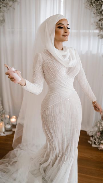 Inclusive Elegance: Wedding Dresses with Hijab Styles for 2024 Dresses Modest Elegant, Katb Ketab, Dress Necklines, Wedding Dresses Modest, Muslim Wedding Gown, 2024 Manifestation, Muslimah Wedding Dress, Wedding Dress Types, Muslimah Wedding