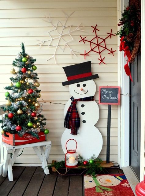 1000+ ideas about Christmas Entryway on Pinterest | Christmas Home, Christmas Mantel Decor and Christmas Wooden Snowman Diy Front Porches, Diy Snowman Decorations, Painted Snowman, Christmas Door Decoration, Christmas Entryway, Snowman Craft, Wood Snowman, Snowman Christmas Decorations, Signs Diy