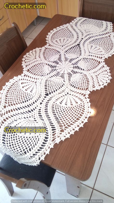 Granny Crocheting Haloween Crochet Pattern Handknitted Table Mat Table Runner Design Crochet Thread Projects, Table Runner Patterns, Crochet Table Topper, Crochet Collar Pattern, Crochet Tablecloth Pattern, Free Crochet Doily Patterns, Crochet Leaf Patterns, Crochet Doily Diagram, Crochet Table Runner Pattern