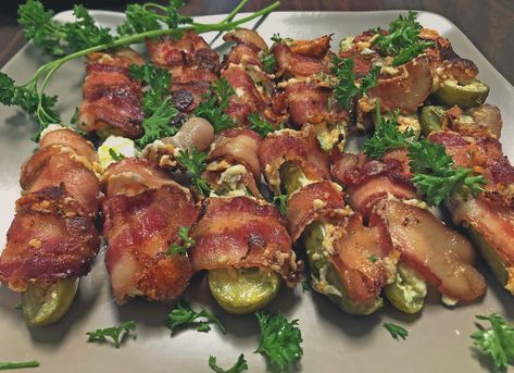 Pickles Wrapped In Bacon, Stuffed Pickles, Bacon Wrapped Pickles, Wrapped Pickles, Wrapped In Bacon, Carb Cycling, Smoker Recipes, Pepper Jack, Bacon Wrapped