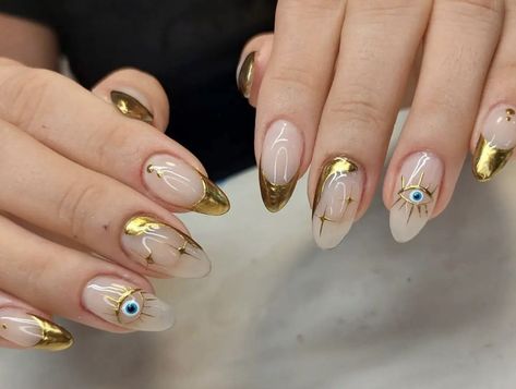 Silver Gold Nails Acrylic, Evil Eye Chrome Nails, Gold Evil Eye Nails, Gold Sun Nails, Belle Inspired Nails, Silver Gold Nails, Silver And Gold Nails, Gold And Silver Nails, Golden Nails Designs