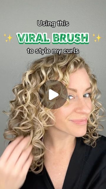 Curly Hair Styling Tutorial, How To Style 2b Hair, Curly Hair Brush Styling, Best Brush For Curly Hair, Curls With Brush, Curl Defining Brush, Bounce Curl Brush, Curl Training Wavy Hair, Denman Brush Curls