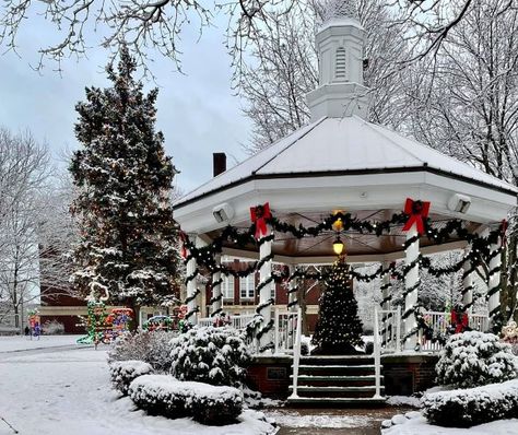 Decorating Gazebo For Christmas, Christmas In Ohio, Christmas Gazebo, Christmas Trips, Ohio Winter, Ashtabula Ohio, Willoughby Ohio, Loveland Ohio, Small Town Christmas