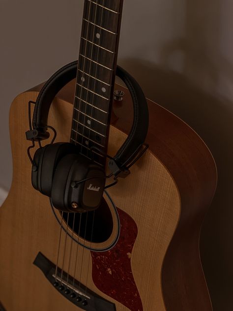 Taylor guitars, marshall headphones Marshall Headphone, Guitar Headphones, Marshall Headphones, Taylor Guitars, Guitar Photos, Music Vibes, Hate People, Music Aesthetic, Aesthetic Words