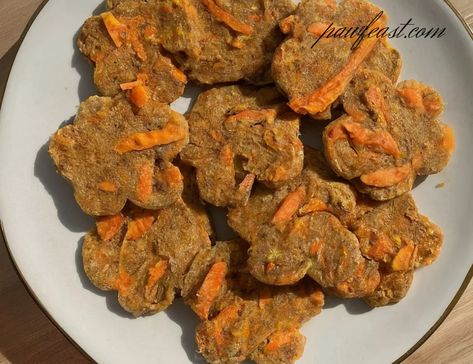 Homemade Dog Treats and Recipes for Happy, Healthy Pups Dog Treat Recipes For Sensitive Stomachs, Pumpkin And Peanut Butter, Pumpkin Biscuits, Gluten Free Dog Treats, Best Treats, Christmas Dog Treats, Organic Dog Treats, Protein Rich Snacks, Peanut Butter Bites