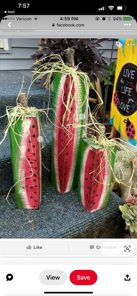 Summer Garden Decor, Watermelon Porch Sign, Watermelon Yard Decor, Summer Crafts To Make And Sell, Watermelon Front Porch Decor, Summer Yard Decor Diy, Watermelon Porch Decor, Watermelon Wood Crafts, Summer Crafts For Adults To Sell